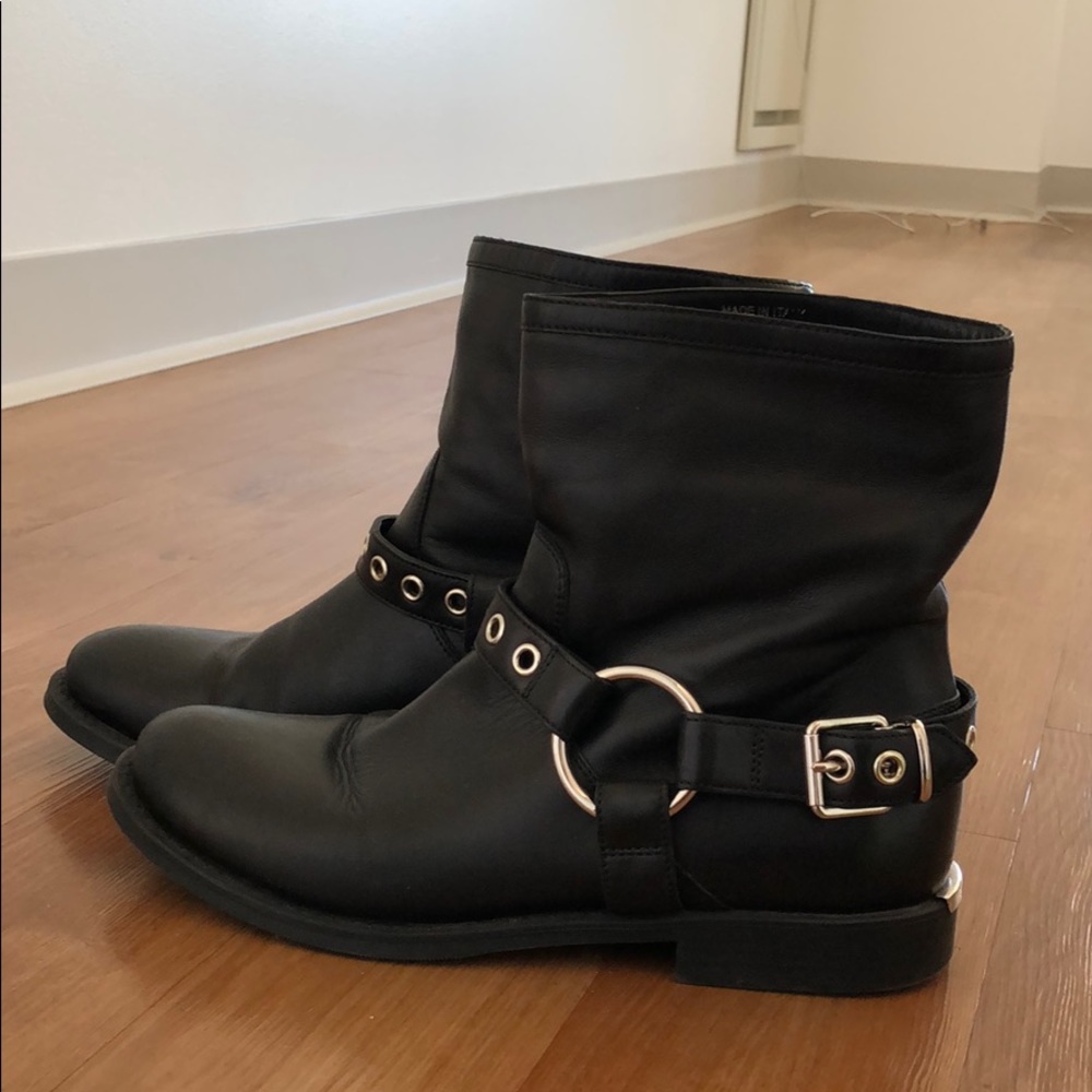 Burberry boots
